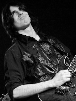 Yann, professeur de Guitare			 à Bordeaux
