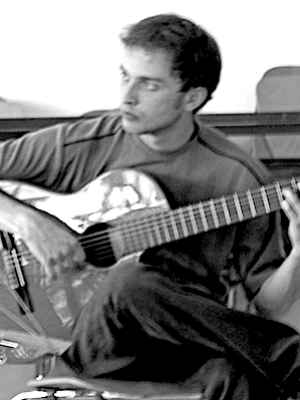 Yoan, professeur de Guitare			 à Thionville